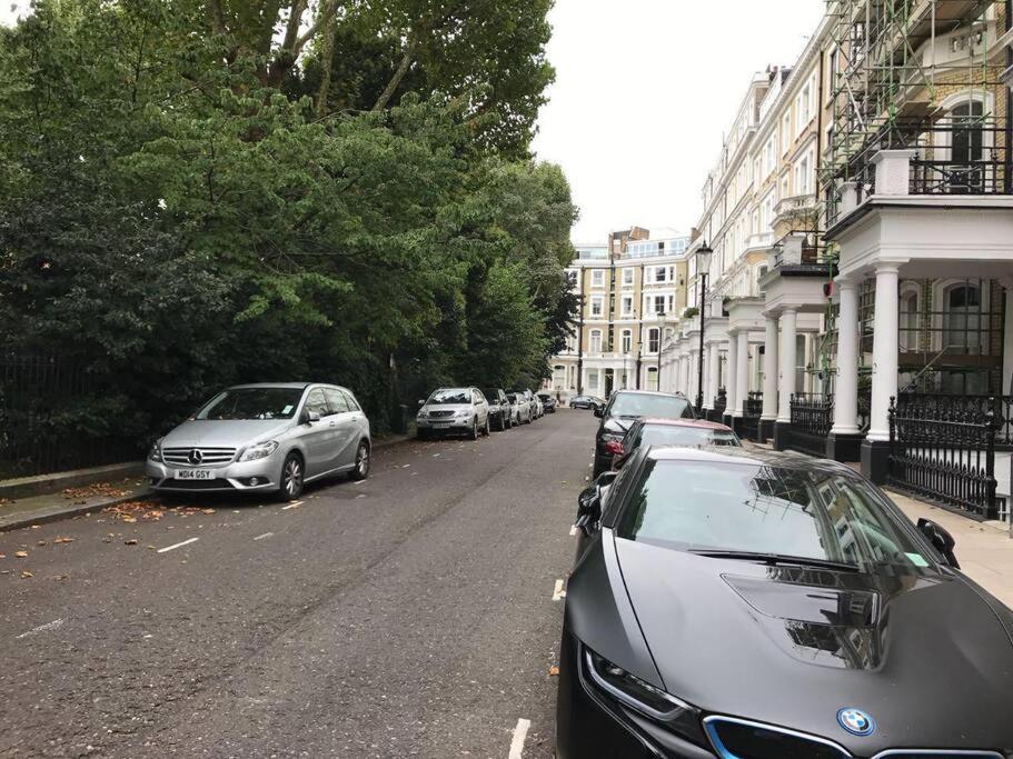 Stunning 2 Bed/2bath Flat In Heart Of Kensington Апартаменты Лондон