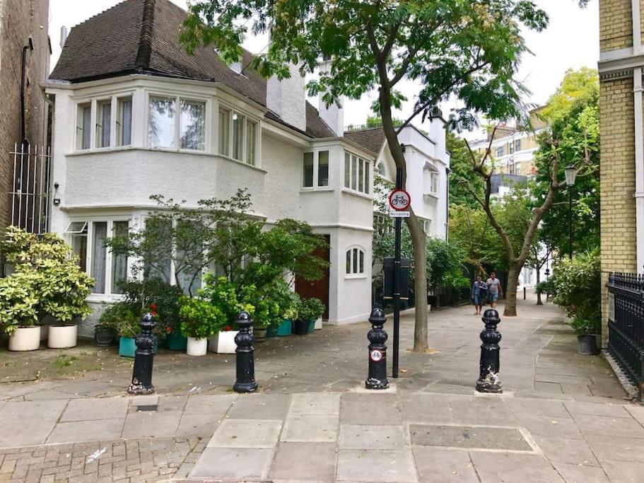 Stunning 2 Bed/2bath Flat In Heart Of Kensington Апартаменты