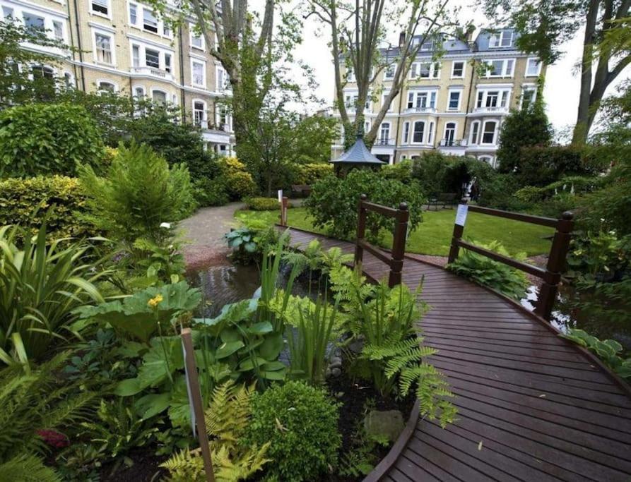 Апартаменты Stunning 2 Bed/2bath Flat In Heart Of Kensington *